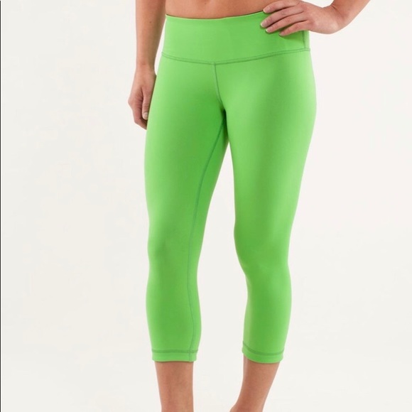 NWT Lululemon Rare Reversible Wunder Under Crop - Picture 6 of 9